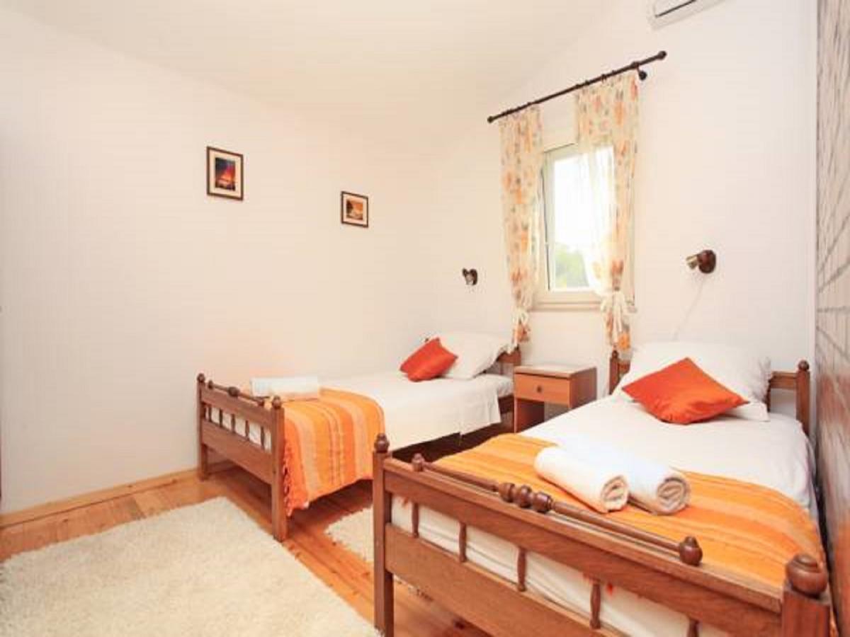 Villa Nova Vela Luka Exteriör bild