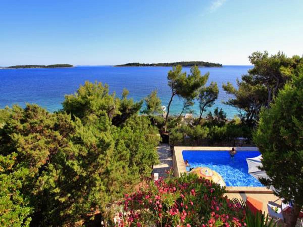 Villa Nova Vela Luka Exteriör bild